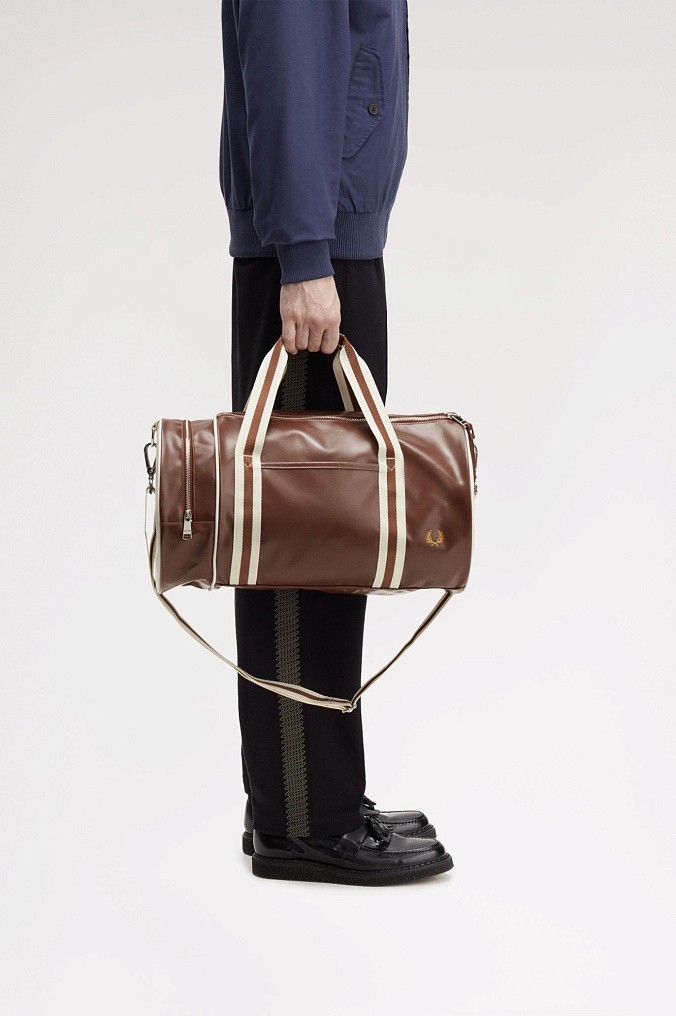 Сумка Fred Perry Classic Barrel Bag